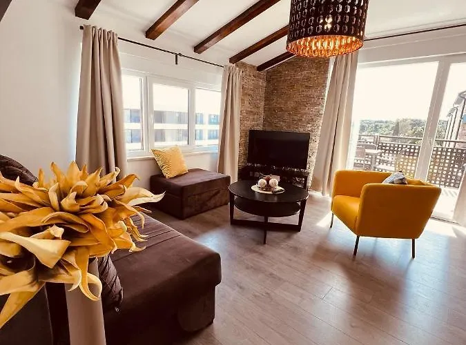 Apartman Bijeca - *